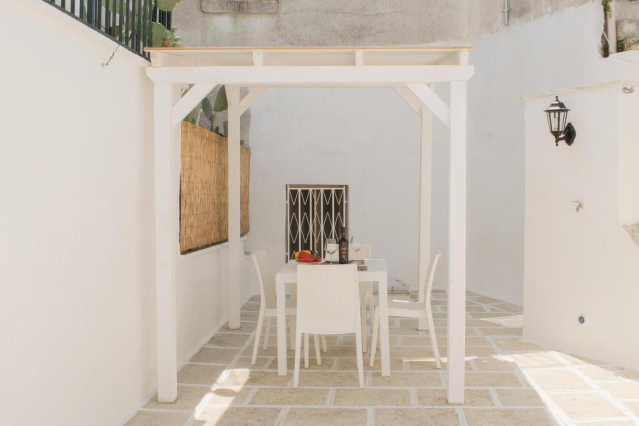 أوستوني Amari'S Home المظهر الخارجي الصورة